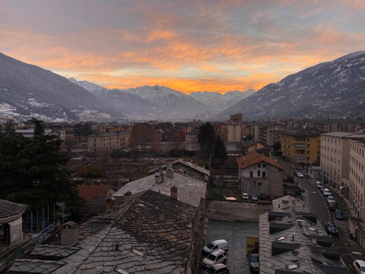 Mansarda Del Sole, Nel Cuore Di Aosta Ngoại thất bức ảnh
